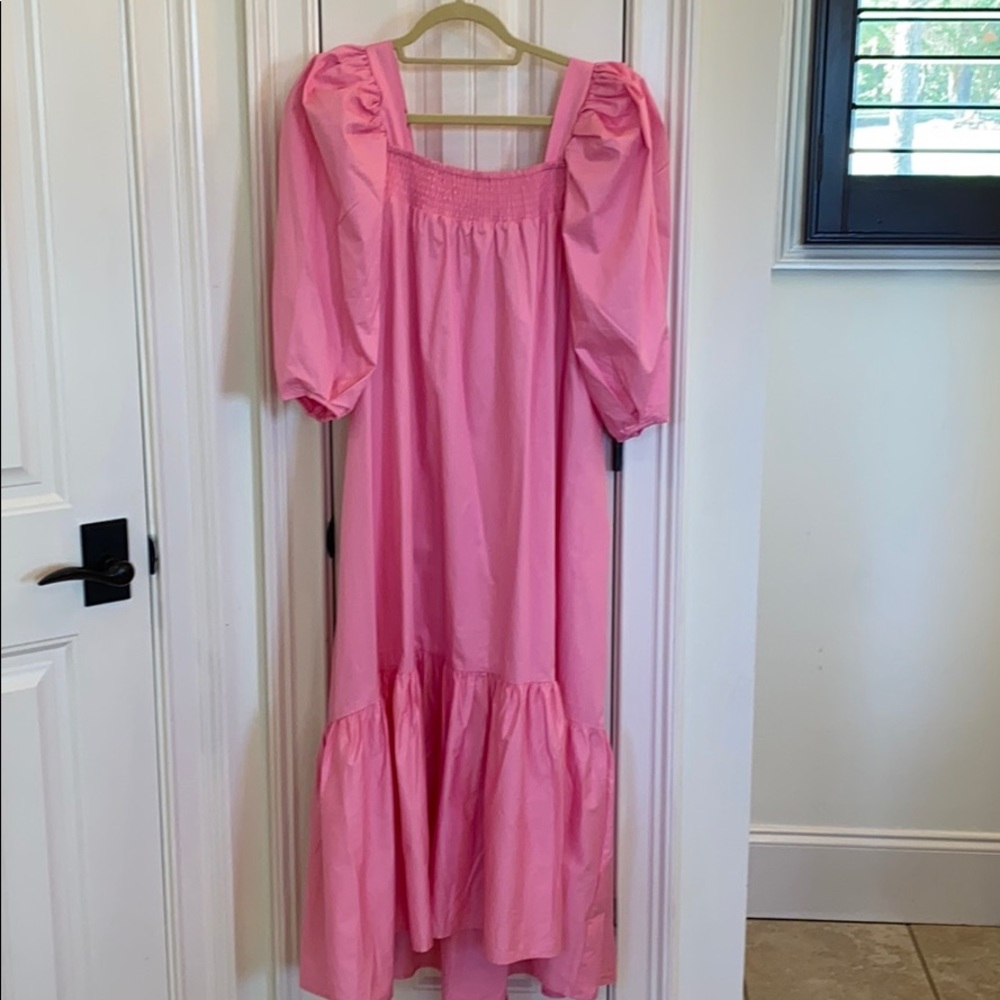 Pink bubble sleeve dress